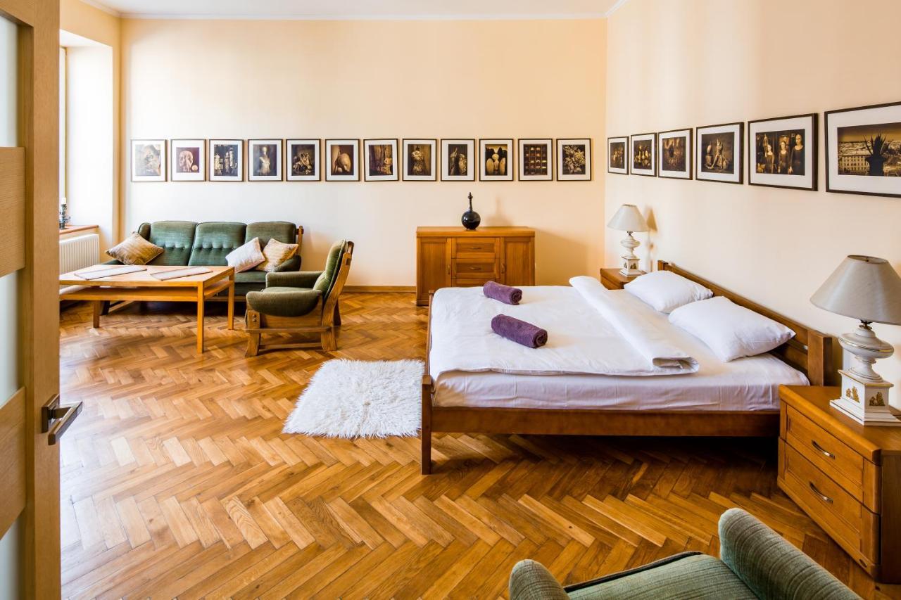 Apartamento Romari Ставропігійська Leópolis Exterior foto
