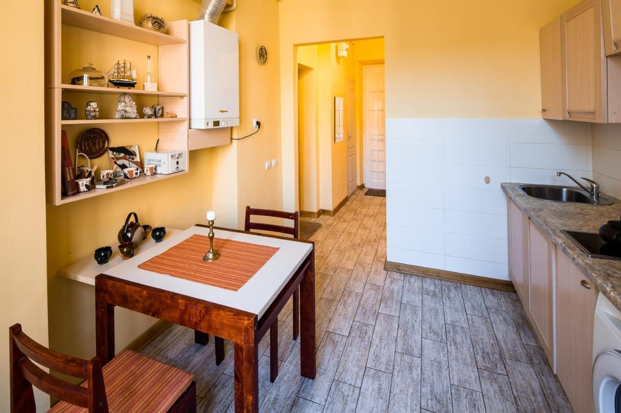 Apartamento Romari Ставропігійська Leópolis Exterior foto
